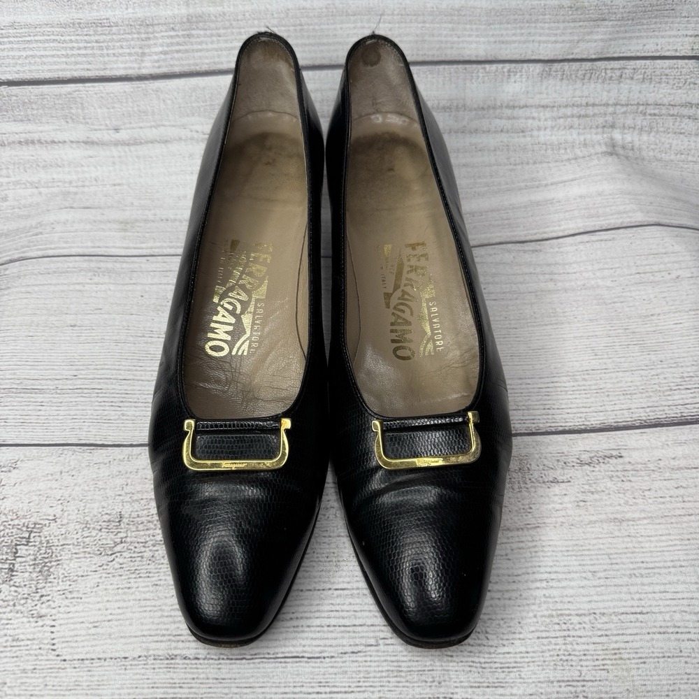 Salvatore Ferragamo Black Leather Croc Vintage Block Heel Pumps Gold Buckle 8AA